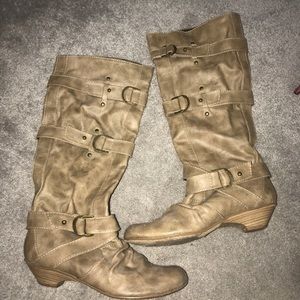 Below knee bakers boots